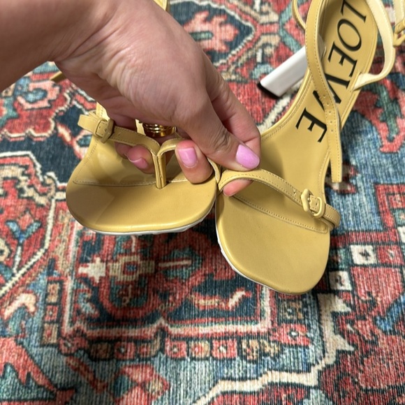 NWT Loewe Petal Stiletto 90 Sandal in Medium Concealer size 40 / US 10 - Picture 9 of 11